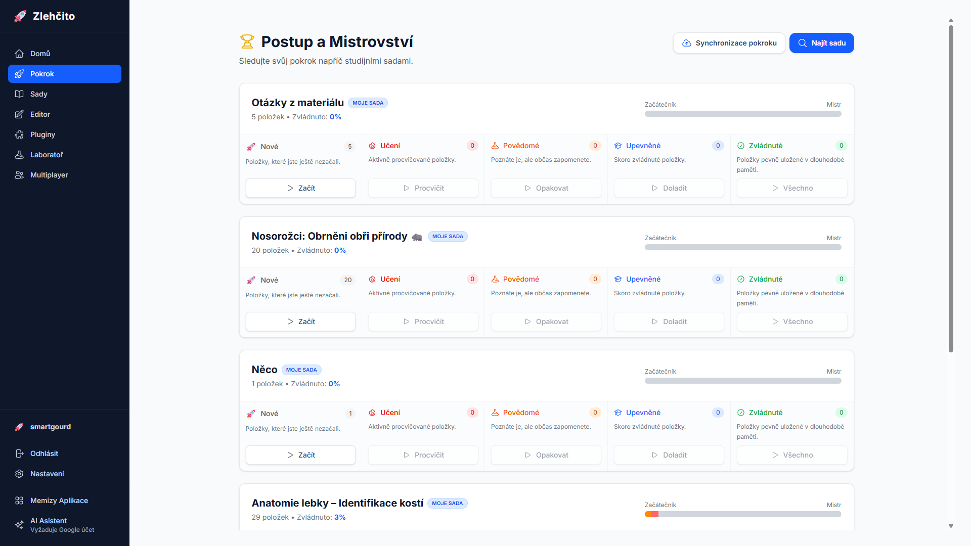 Obrazovka Pokrok a Mistrovství ukazující statistiky učení